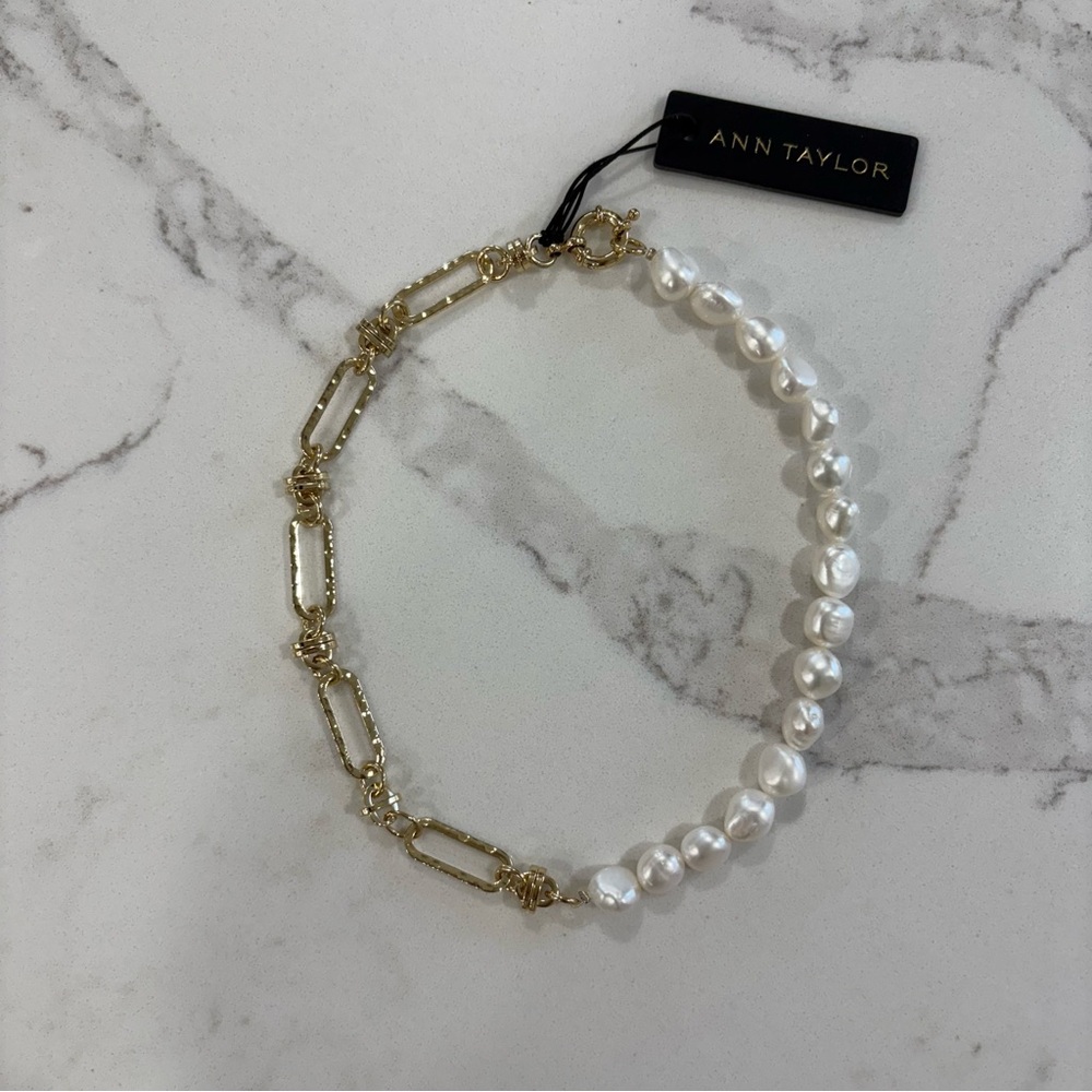 Ann Taylor Gold Link Chain and White Pearl Mixed Necklace - Picture 3 of 9